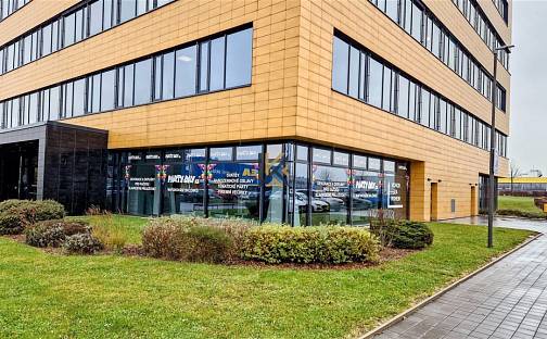 Pronájem obchodních prostor 132 m², Sezemická, Praha 9 - Horní Počernice, okres Praha