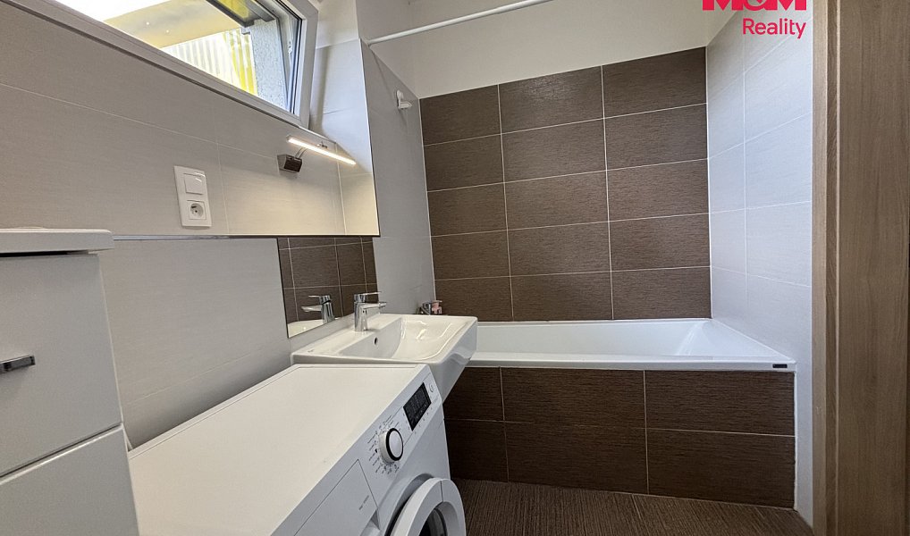 Pronájem bytu 1+kk 42 m², Praha – náhled fotky 6