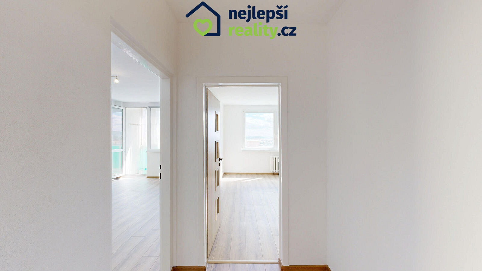 Pronájem bytu 4+1 78 m² – fotografie 3
