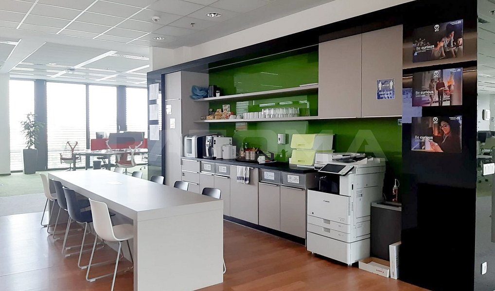Pronájem kanceláře 1 070 m², Praha – náhled fotky 5