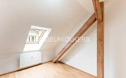 Pronájem bytu 3+1 72 m², Pražská, Plzeň - Vnitřní Město