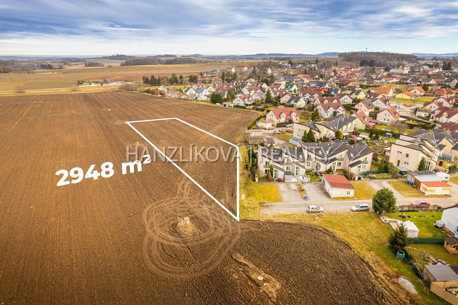 Prodej stavebního pozemku 2 948 m² – fotografie 2
