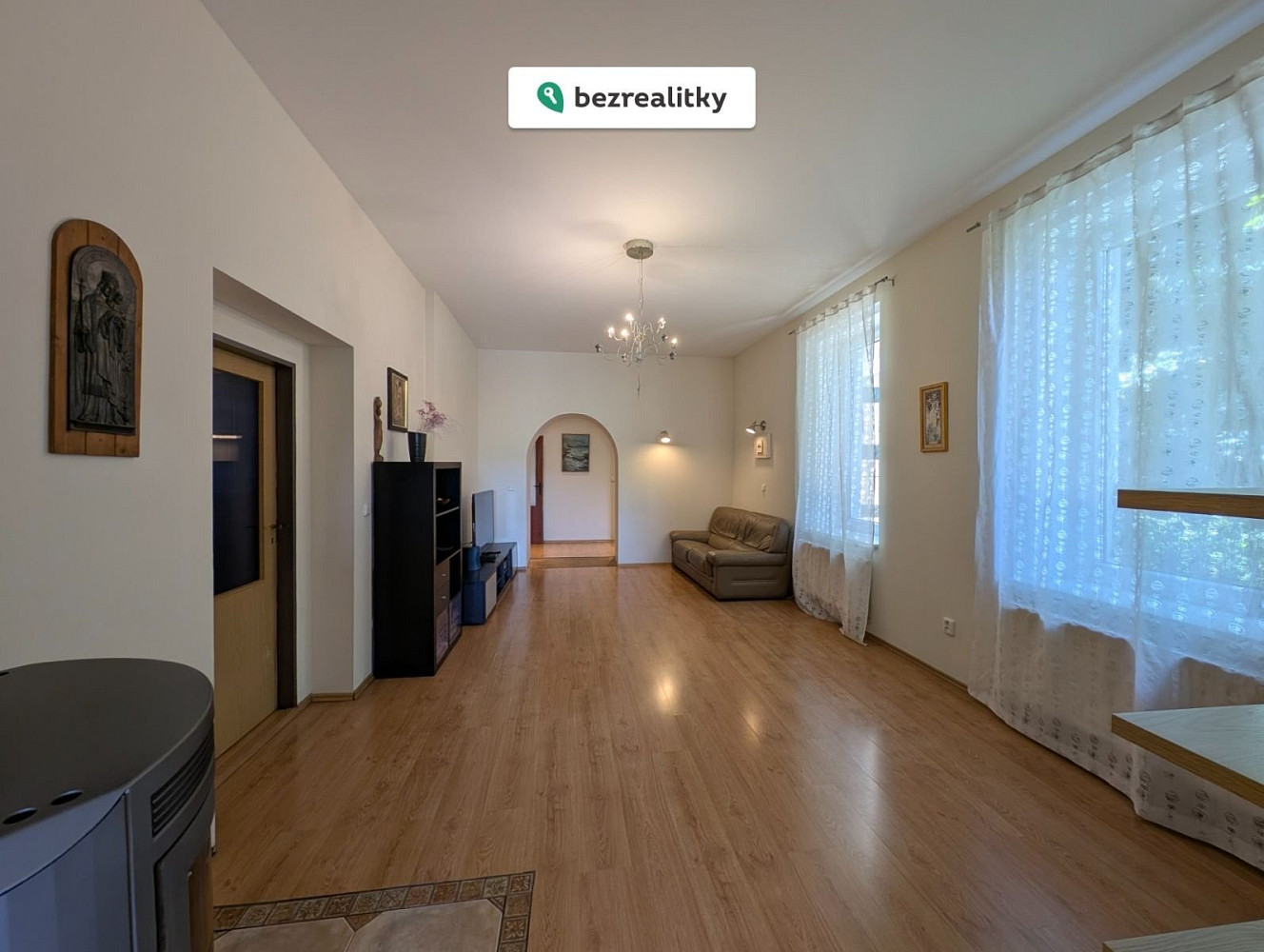 Prodej domu 320 m² s pozemkem 1 182 m²
