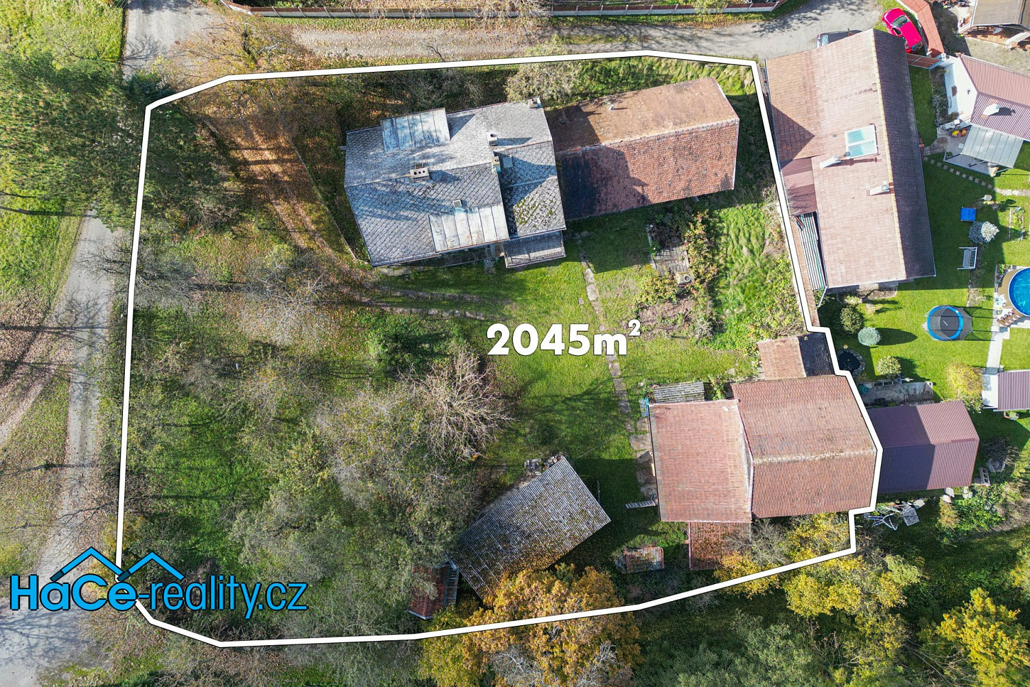 Prodej domu 255 m² s pozemkem 2 456 m² – pohled 3