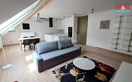 Pronájem bytu 2+kk 100 m²