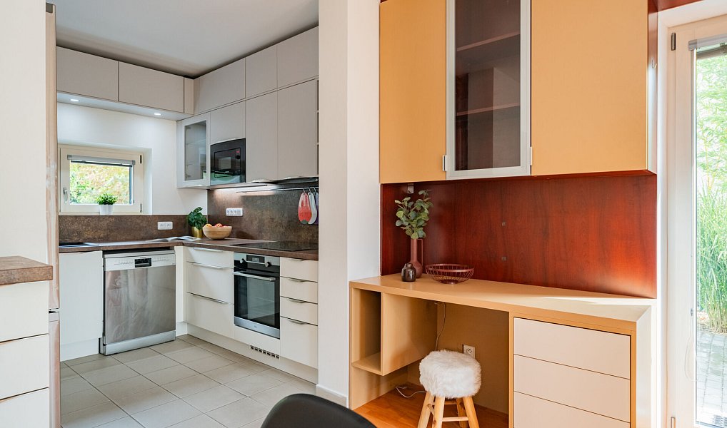 Prodej bytu 4+kk 93 m², Jinočany – náhled fotky 21