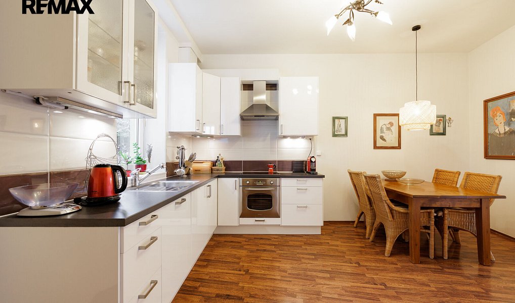 Prodej bytu 2+1 86 m², Praha – náhled fotky 4