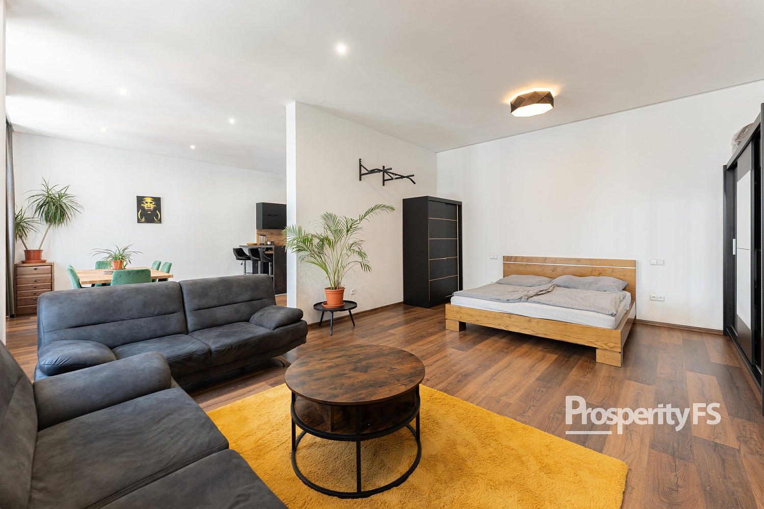 Prodej bytu 1+kk 72 m² — photo 2