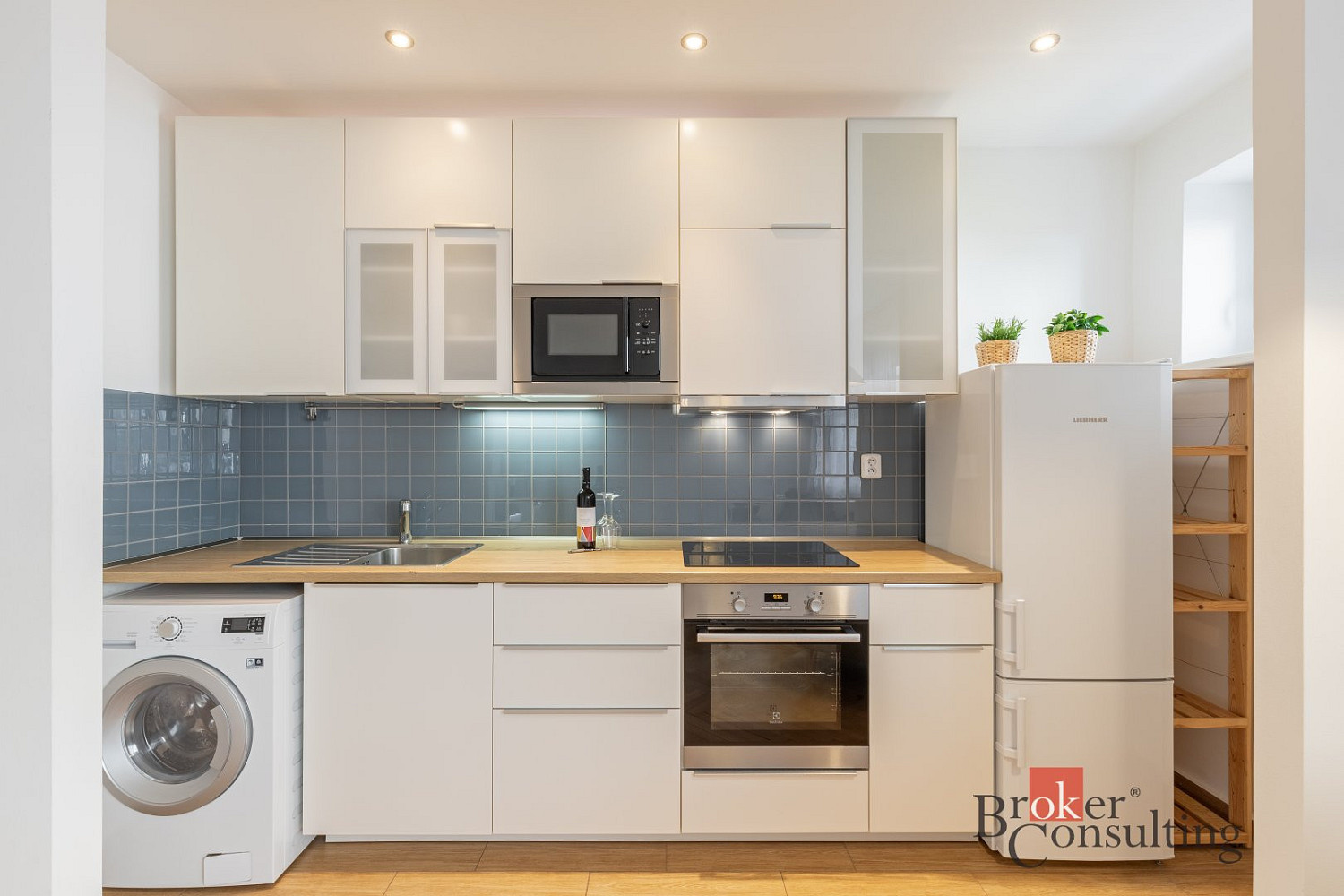 Pronájem bytu 2+kk 39 m² — photo 2