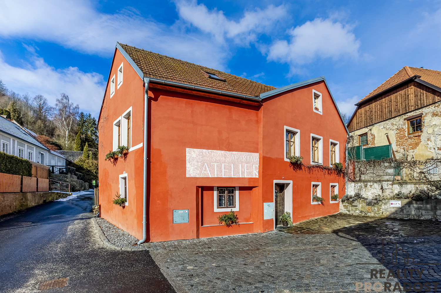 Prodej domu 220 m² s pozemkem 162 m²