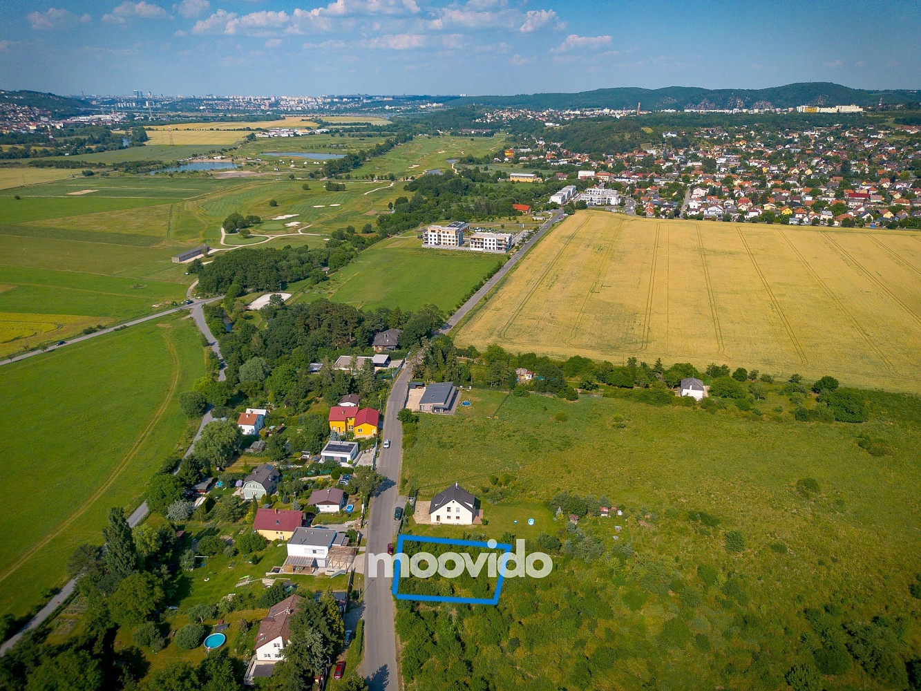 Prodej stavebního pozemku 744 m² – pohled 5