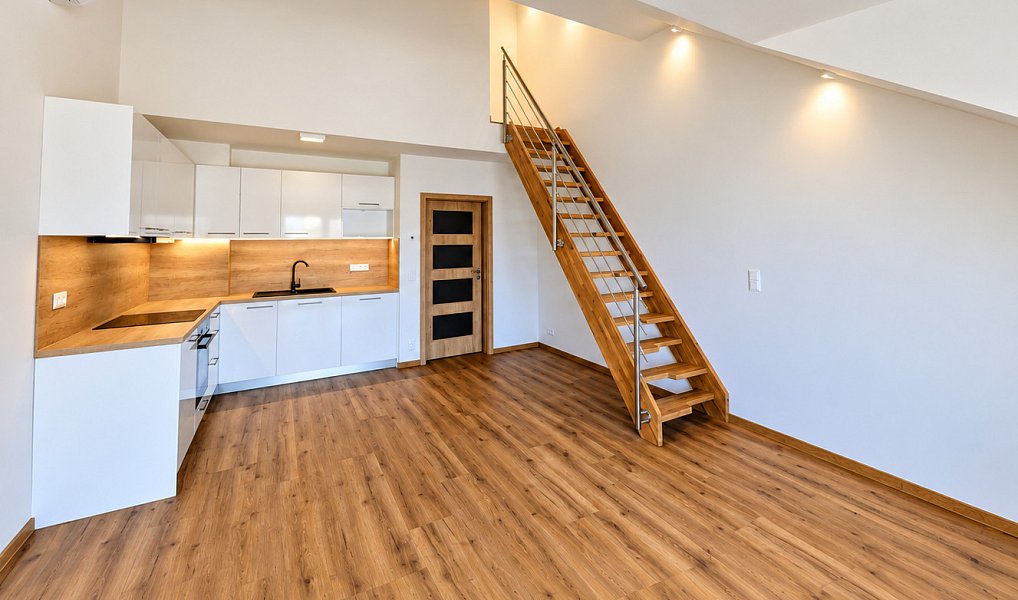 Pronájem bytu 3+kk 66 m², Hodonín – náhled fotky 2