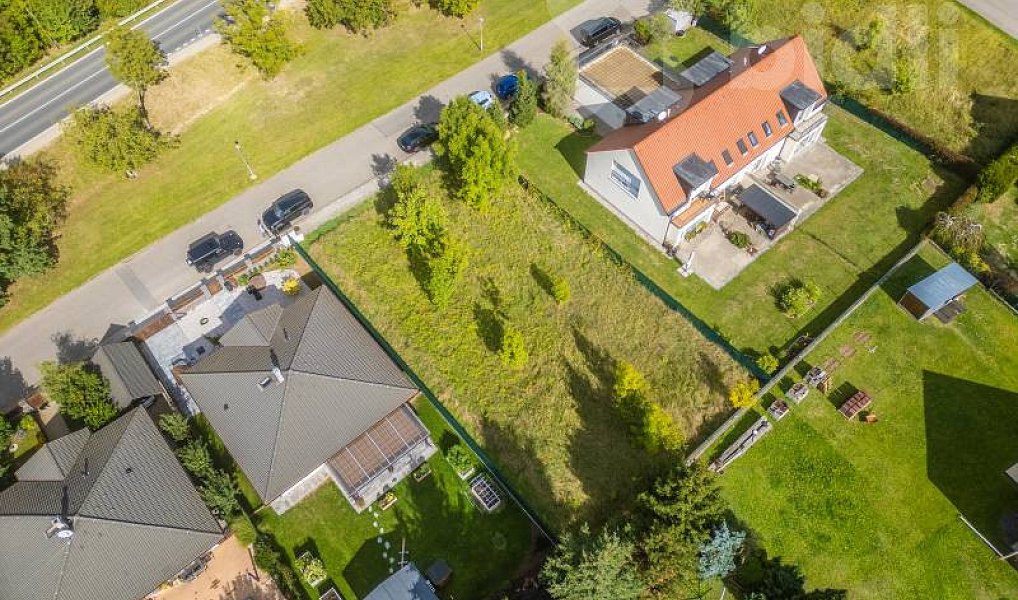 Prodej stavebního pozemku 745 m², Jesenice – náhled fotky 5