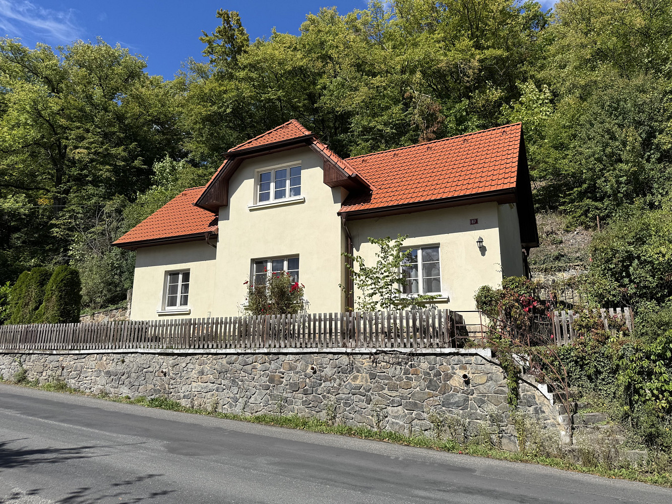 Prodej domu 108 m² s pozemkem 305 m²