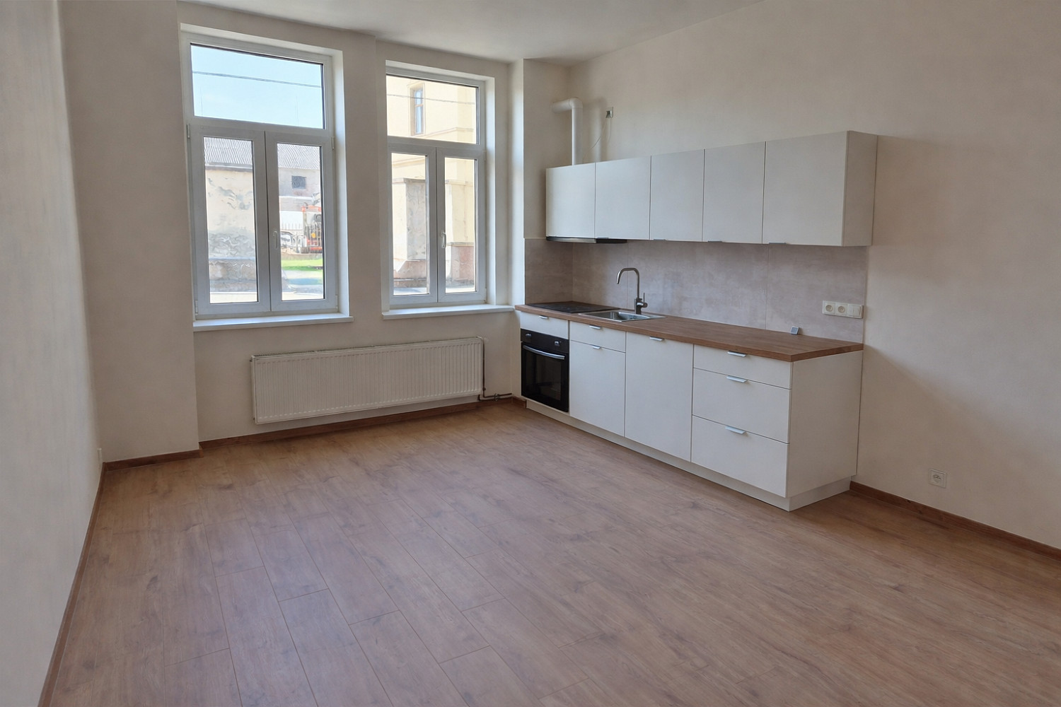 Pronájem bytu 2+kk 57 m² — photo 2