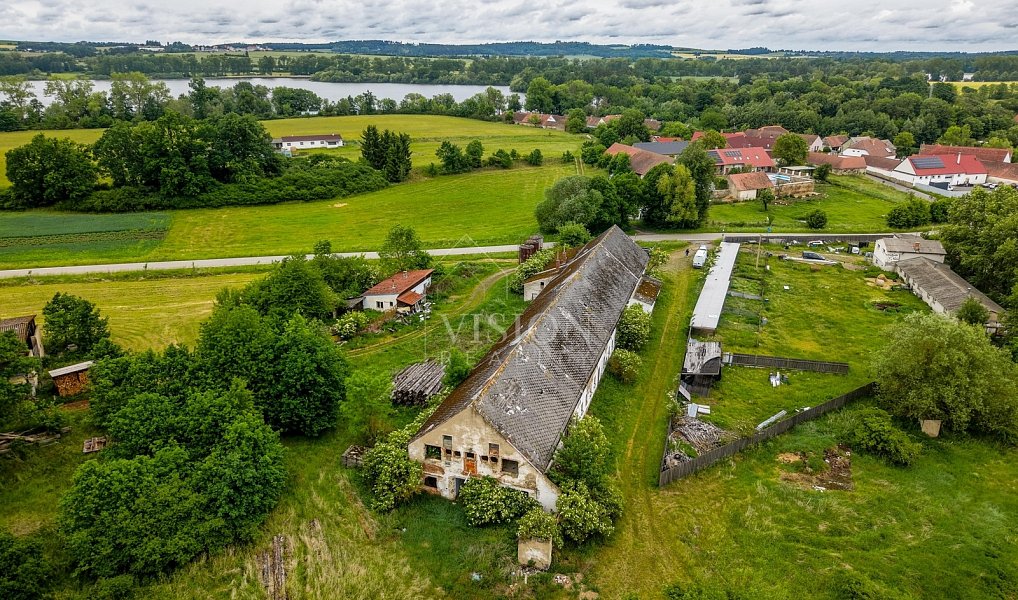 Prodej výrobních prostor 800 m², Radomyšl – náhled fotky 8