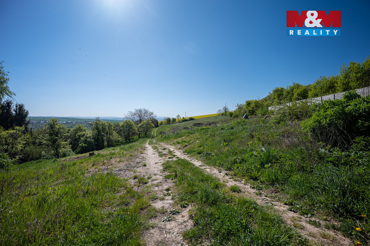 Prodej stavebního pozemku 1 300 m² — photo 3