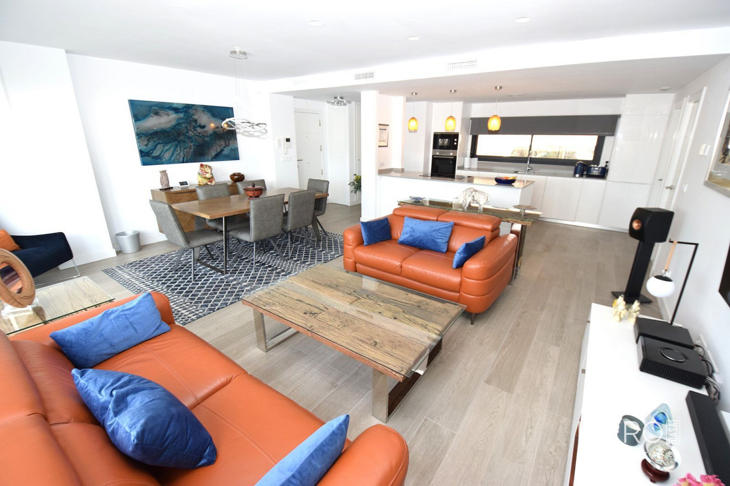 4-стаен апартамент, 105 m²