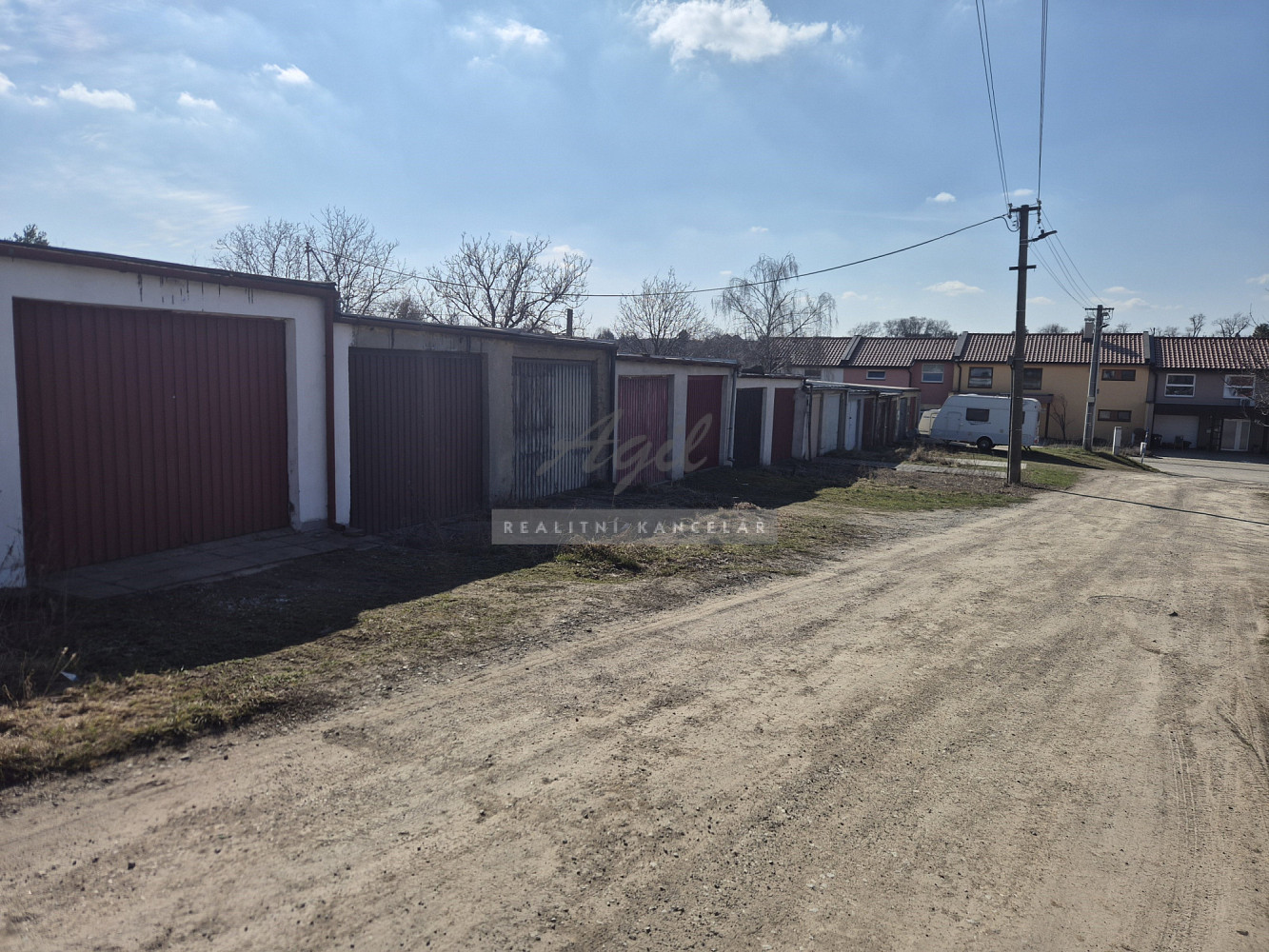 Prodej garáže ve městě Šlapanice na ulici Dlouhá CP 18 m2 – fotografie 3