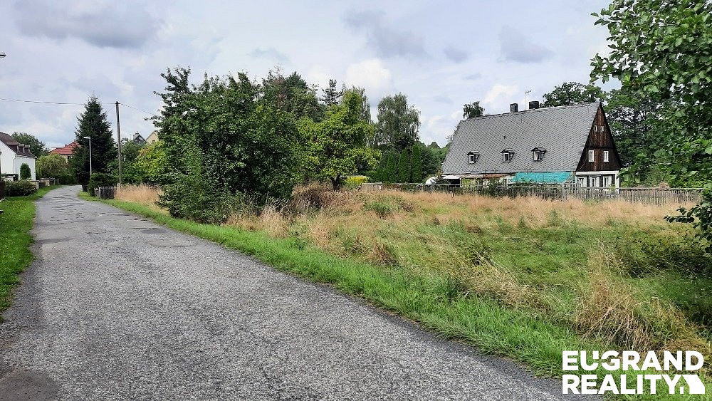 Prodej stavebního pozemku 1 366 m²