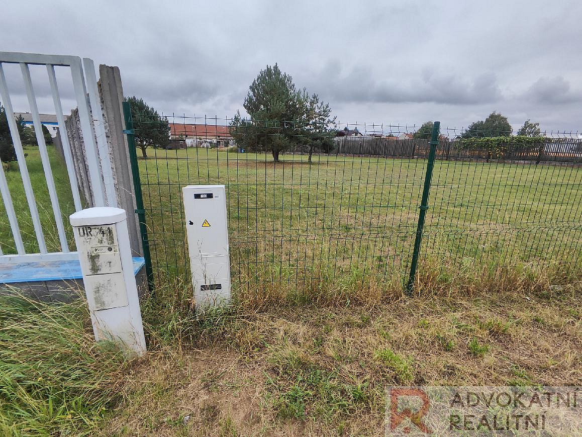 Prodej komerčního pozemku 3 920 m² – fotografie 3
