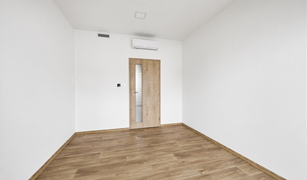 Prodej domu 104 m² s pozemkem 476 m², Plzeň – náhled fotky 13