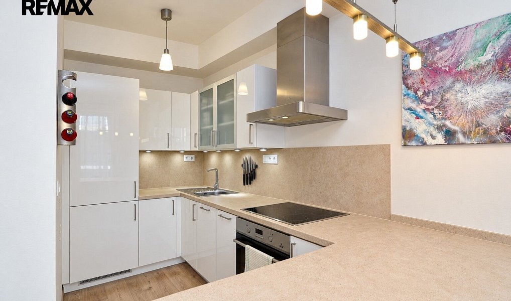 Pronájem bytu 2+kk 44 m², Praha – náhled fotky 4