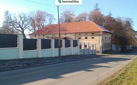 Prodej komerčního objektu (jiného typu) 900 m², Polní Voděrady, okres Kolín