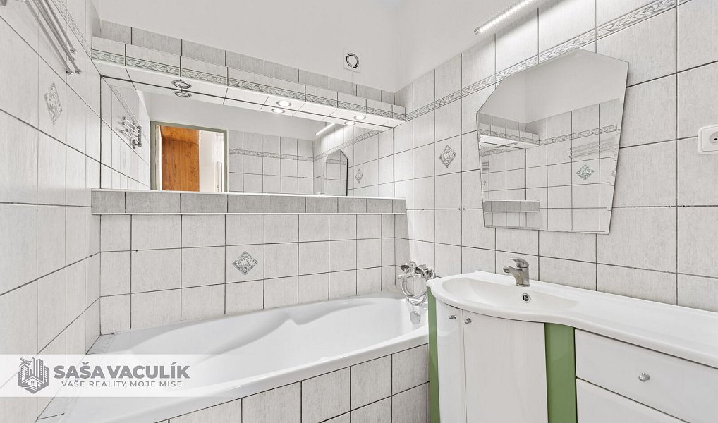 Pronájem bytu 3+1 60 m², Vsetín – náhled fotky 16