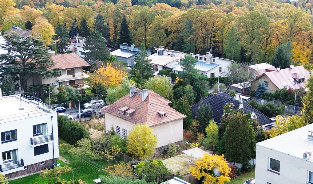 Prodej domu 279 m² s pozemkem 957 m², Praha – náhled fotky 8