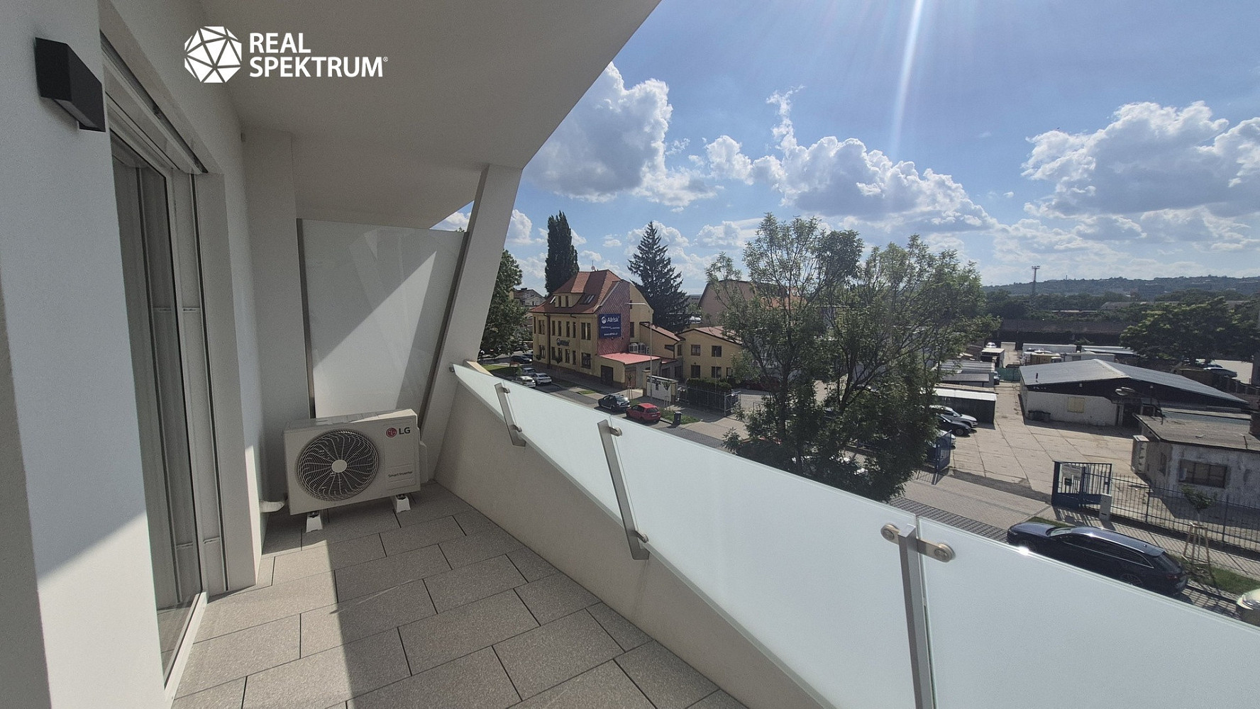 Pronájem bytu 2+kk 49 m² — photo 4