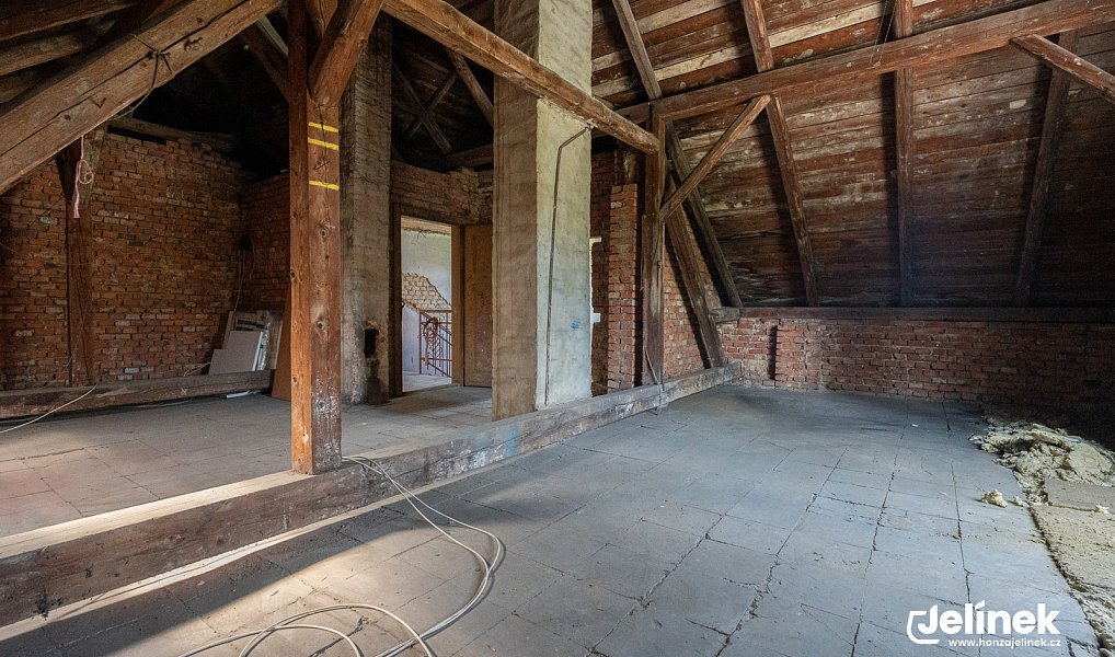 Prodej domu 148 m² s pozemkem 1 636 m², Opatov – náhled fotky 16
