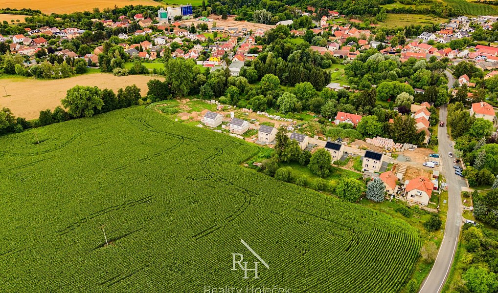 Prodej stavebního pozemku 6 413 m², Klučov – náhled fotky 11
