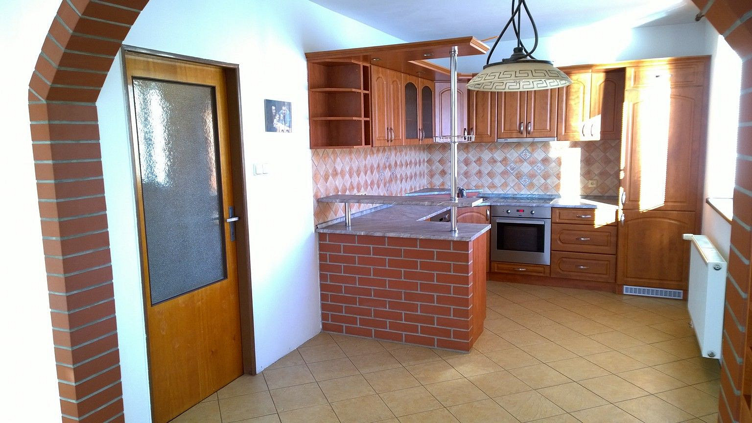 Prodej domu 290 m² s pozemkem 1 120 m² – pohled 3