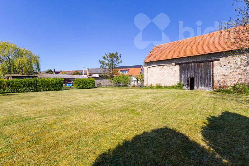 Prodej pozemku 1 453 m² – fotografie 4