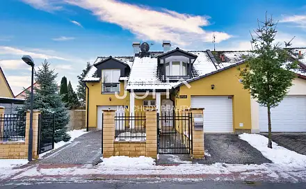 Prodej domu 104 m² s pozemkem 576 m², Výstavní, Olomouc - Chomoutov