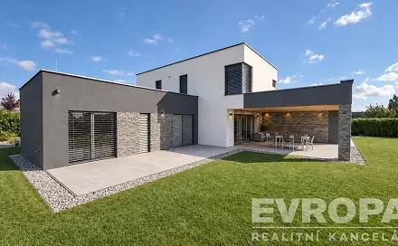 Pronájem domu 376 m² s pozemkem 1 282 m², Na Ovčáckém, Vysoký Újezd, okres Beroun