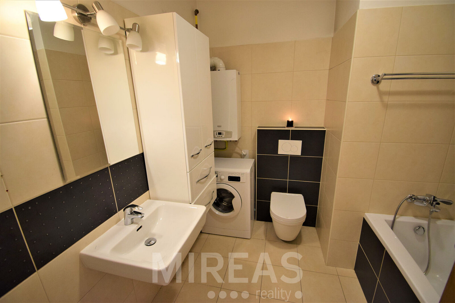 Pronájem bytu 2+kk 63 m² – fotografie 5