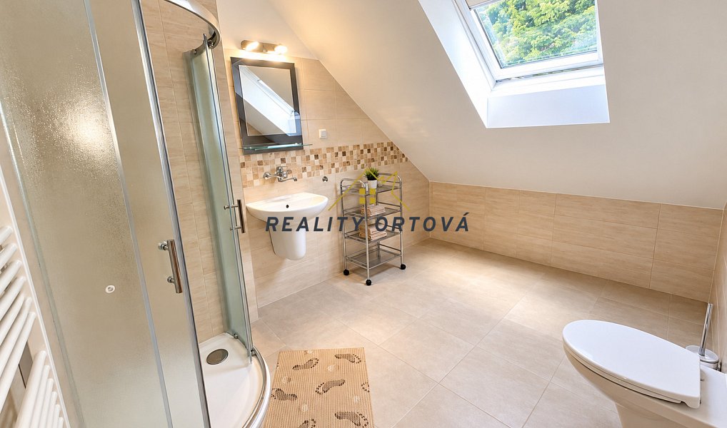 Prodej domu 400 m² s pozemkem 1 032 m², Rokytnice nad Jizerou – náhled fotky 15