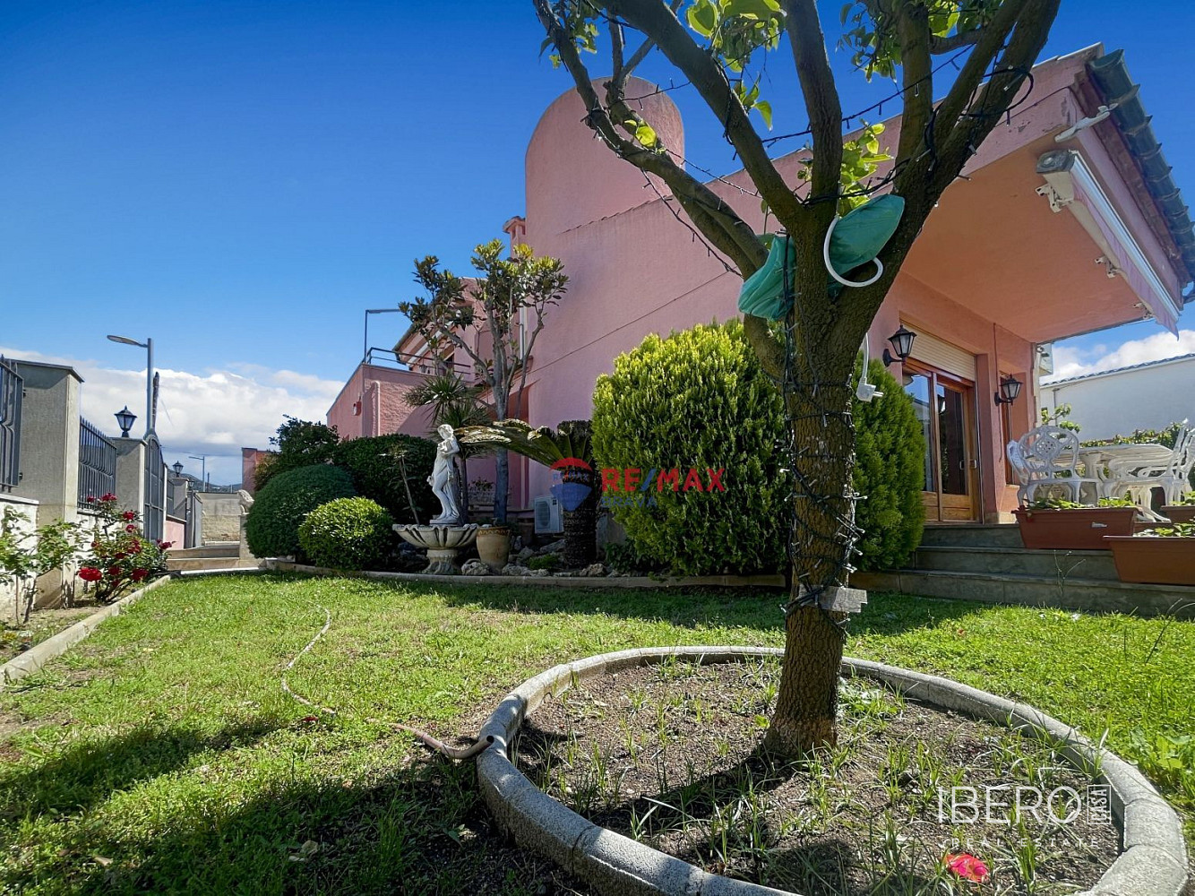 Prodej domu 240 m² s pozemkem 472 m²
