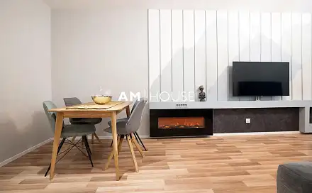 Pronájem bytu 1+kk 51 m², Zvěřinova, Praha 3 - Strašnice