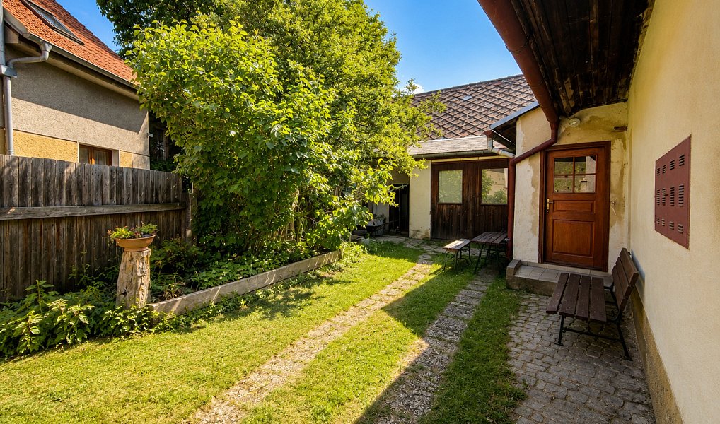 Prodej domu 180 m² s pozemkem 255 m², Rožmitál pod Třemšínem – náhled fotky 2