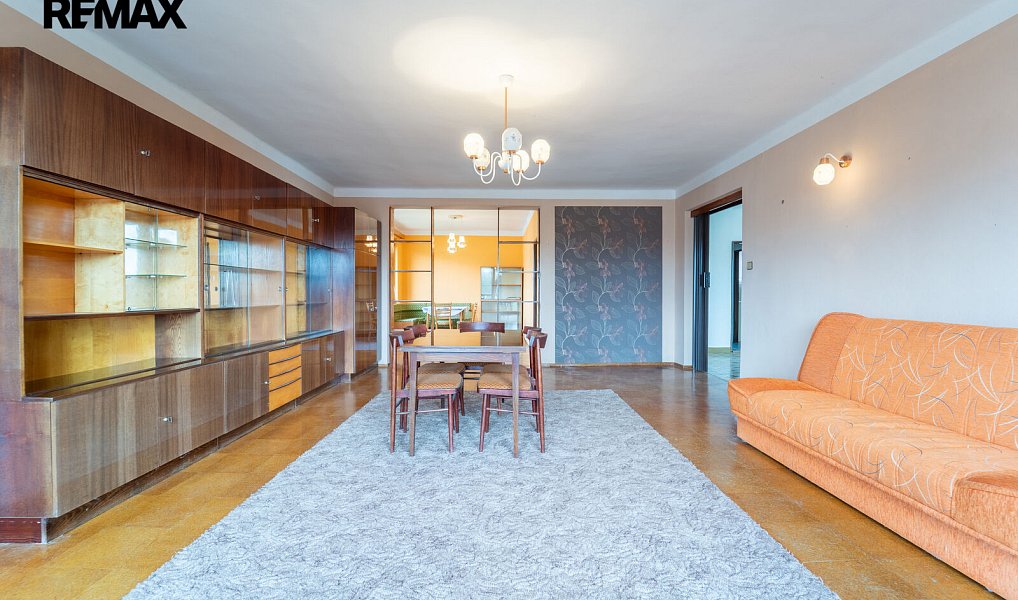 Prodej domu 234 m² s pozemkem 999 m², Týnec nad Labem – náhled fotky 10
