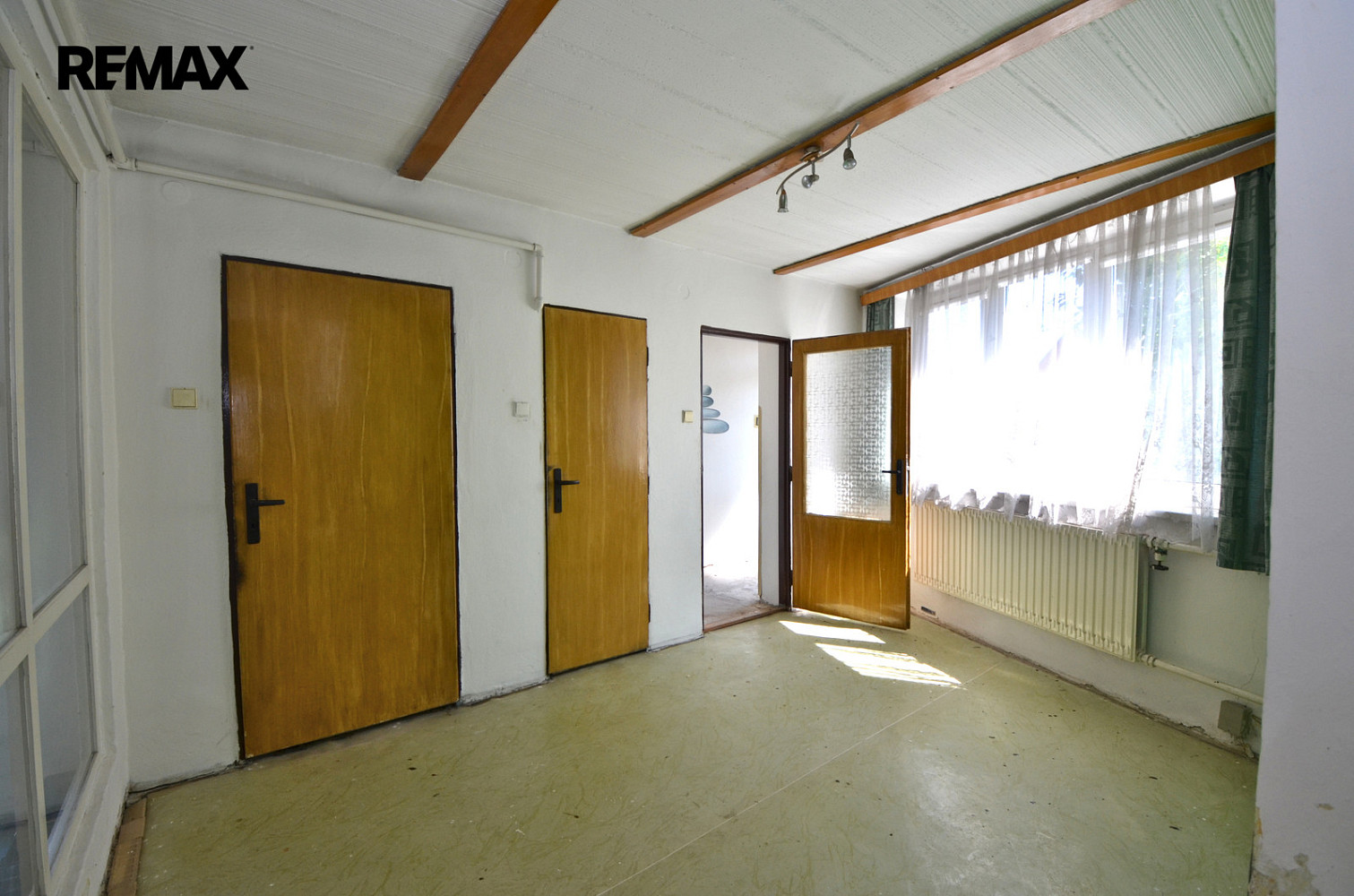 Prodej obchodních prostor 105 m² — photo 2