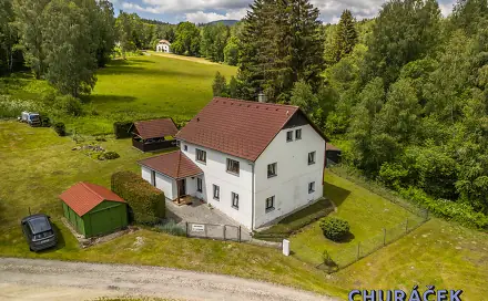 Prodej domu 280 m² s pozemkem 2 000 m², Nová Pec, okres Prachatice