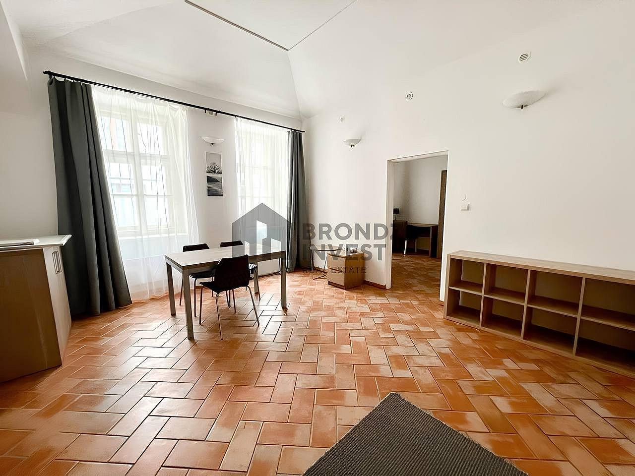 Pronájem bytu 2+1 50 m² – fotografie 2