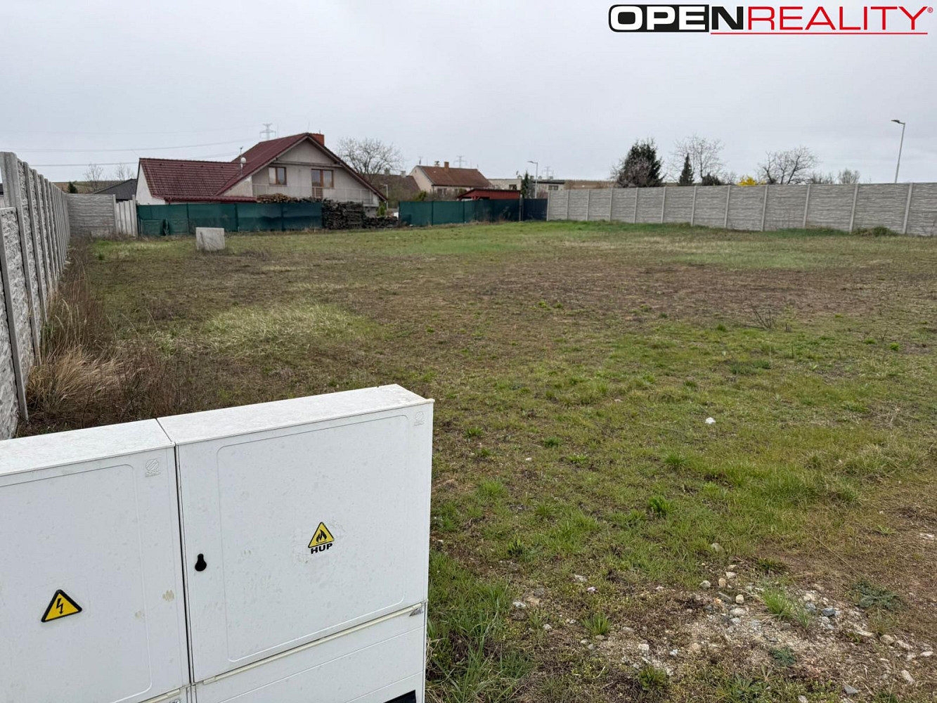 Prodej stavebního pozemku 967 m² – fotografie 2