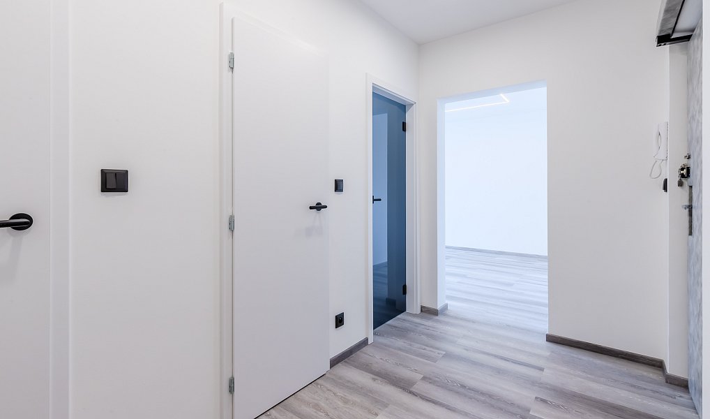 Prodej bytu 1+1 36 m², Praha – náhled fotky 11
