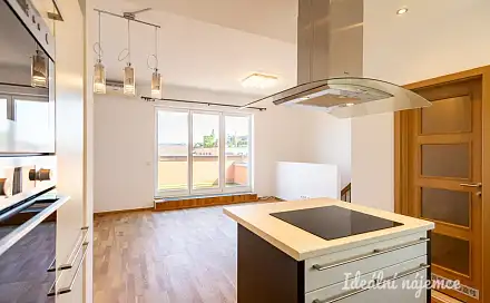 Pronájem bytu 2+kk 64 m²