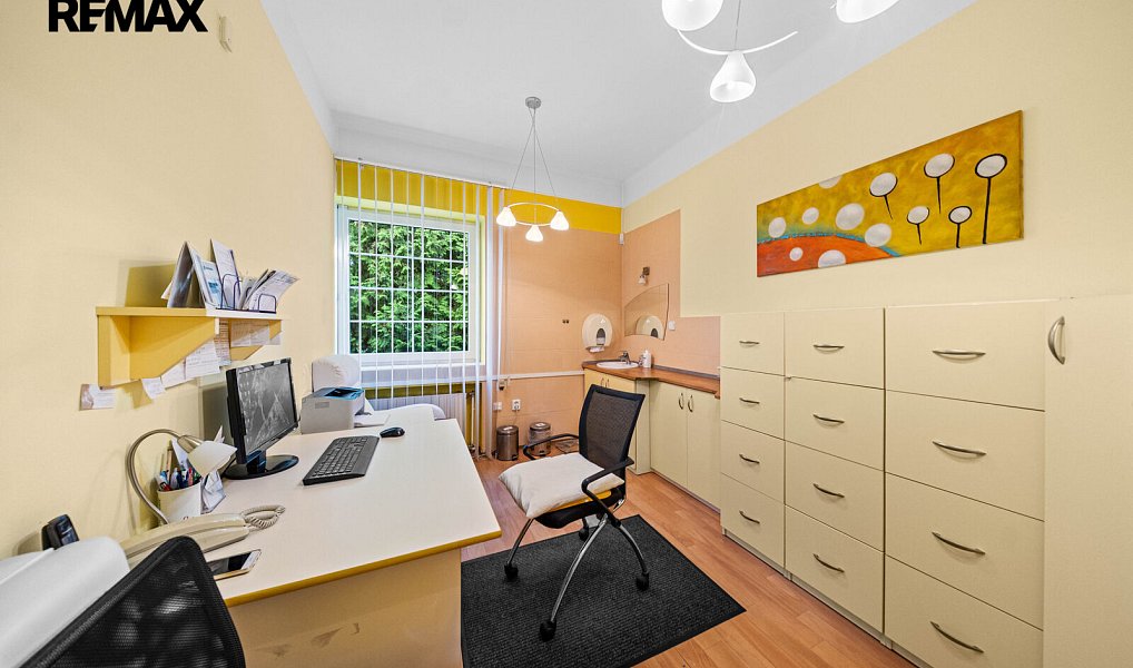 Prodej domu 361 m² s pozemkem 1 042 m², Kolín – náhled fotky 21